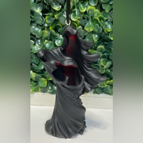 Cracker Barrel Light Up Color Changing Halloween 2024 Black Ghost Ornament NEW - Picture 5 of 7